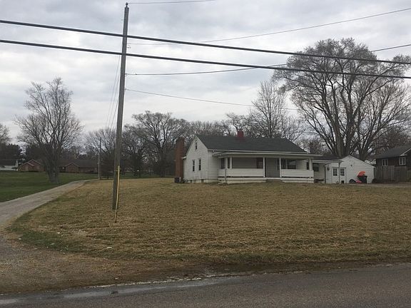 3rd image of 2842 Pinkerton Ln