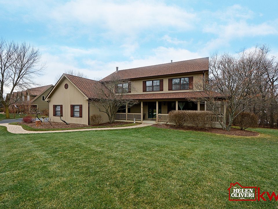 1st image of 19 Arrowwood Dr