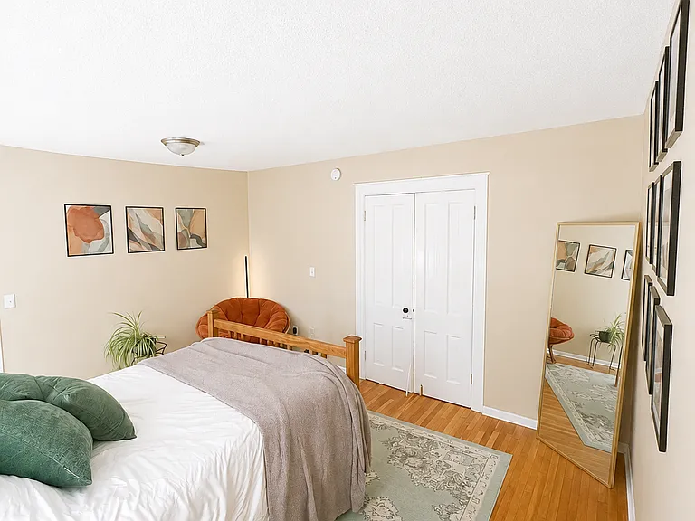 1407 Washington St NE #1 — Photo 6