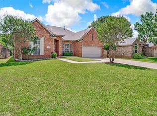 407 Dorcas Ln, Arlington, TX 76013