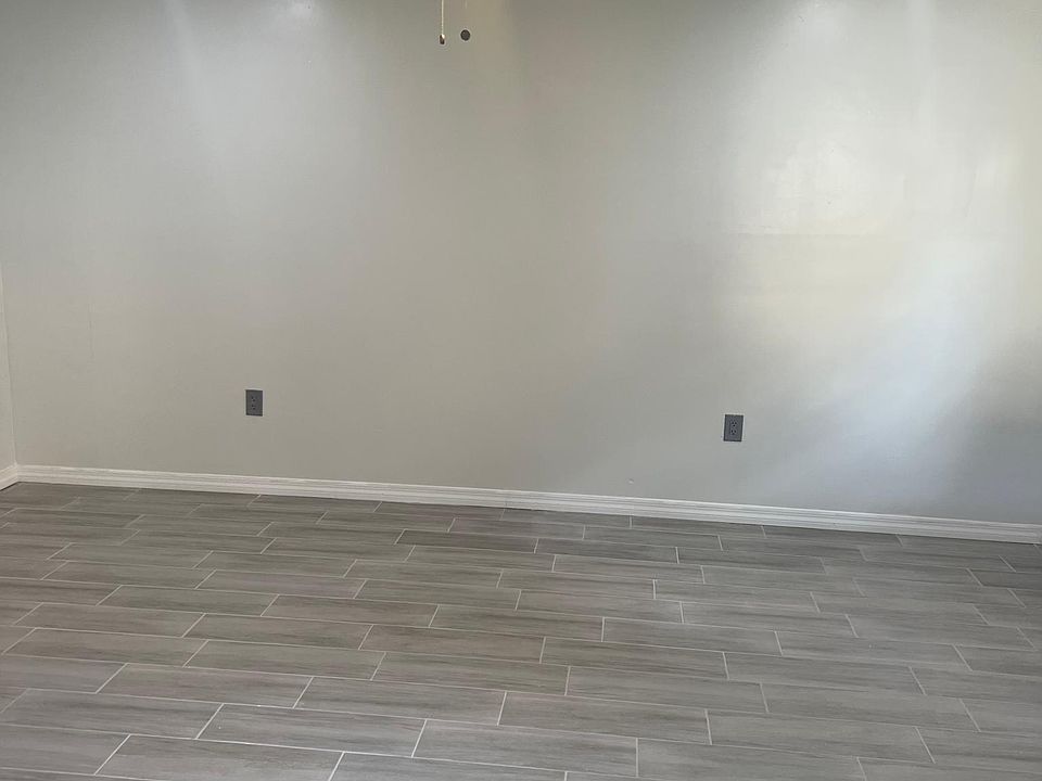1st image of 208 N Hubert Ave #C