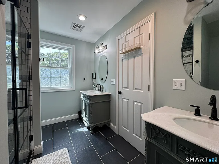 55 Circle Dr — Photo 21