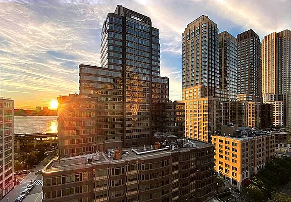 4th image of 303 W 66th St APT 14EW