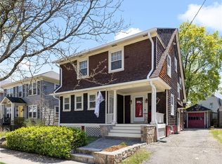 207 Rochambeau Ave, Providence, RI 02906