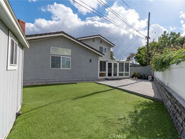 12121 Nashville Ave — Photo 37