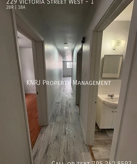 229 Victoria St W #1 — Photo 4