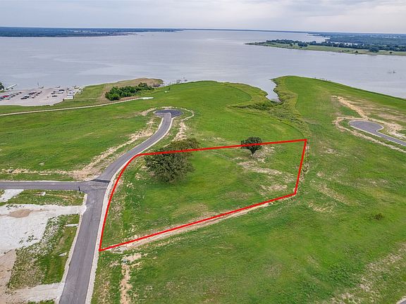 4th image of 42 Sunrise Dr