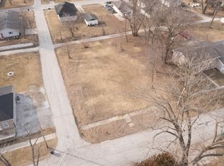 1402 Quinn St, Moberly, MO 65270