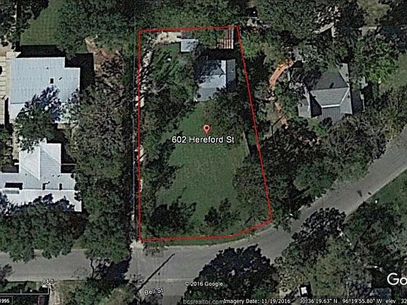 4th image of 602 Hereford St