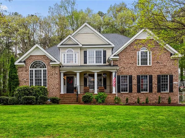 22354 Graystone Dr, Carrollton, VA 23314