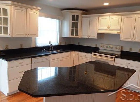2nd image of 4232 Winterwood Ln