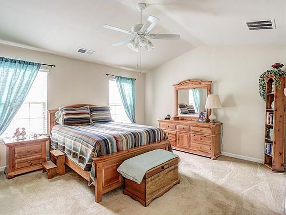 4th image of 5204 Carrington Park Dr