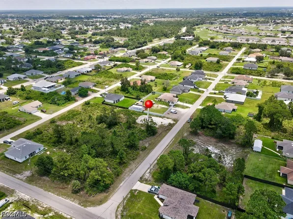 2612 25th St SW, Lehigh Acres, FL 33976