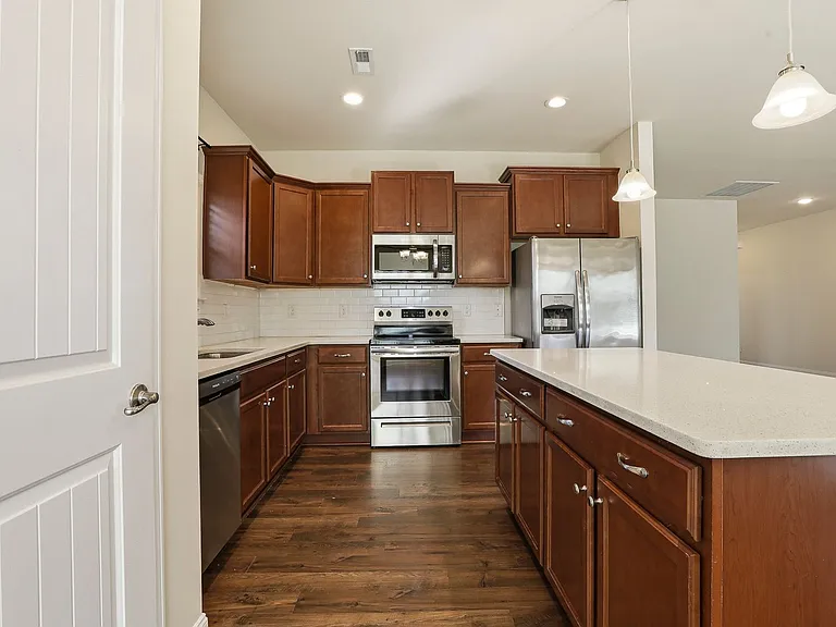 52 Woodwater Cir — Photo 17