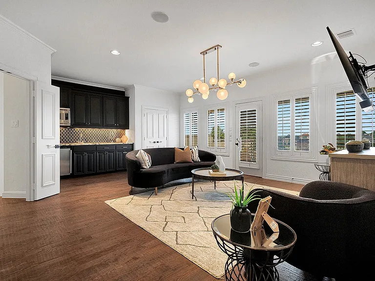2417 Hollow Hill Ln — Photo 22