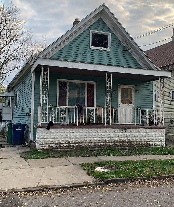 2nd image of 20 Concord St