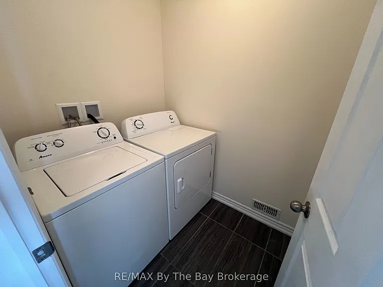 152 Allegra Dr — Photo 10
