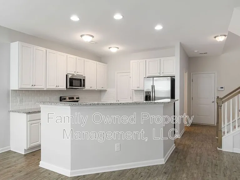 8968 Cat Tail Pond Rd — Photo 7