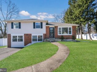 2266 Patty Ln, Warrington, PA 18976