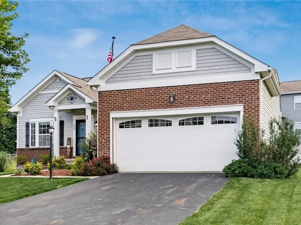228 Weeping Willow Run Dr, Johnstown, OH 43031