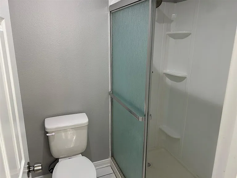 1880 White Oak Dr #103 — Photo 8