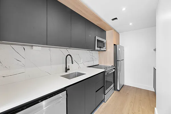 Rented by REAL New York | media 20