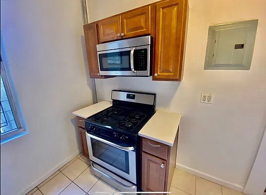 Rented by A&E Real Estate Management | media 8