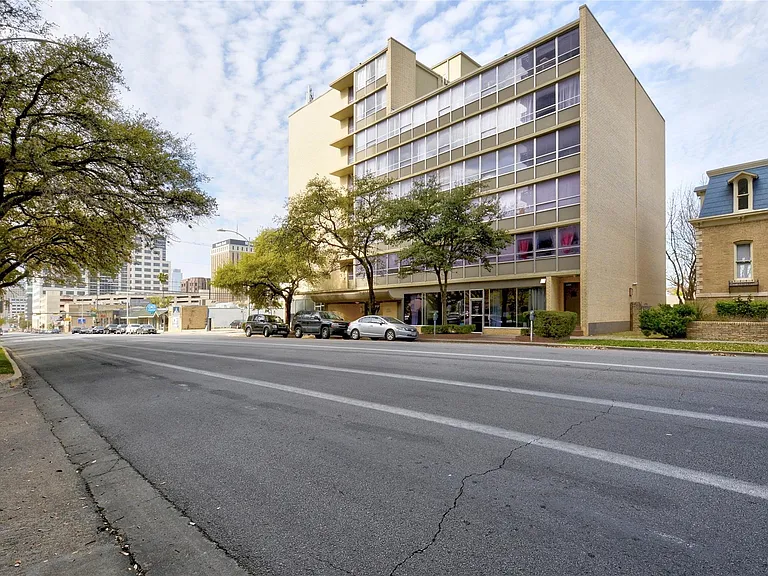 1800 Lavaca St #A-703 — Photo 2