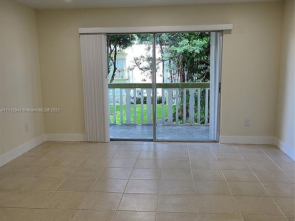 3rd image of 15201 NE 6th Ave APT C205