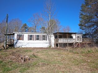 150 Bobbys Dr, Cleveland, GA 30528