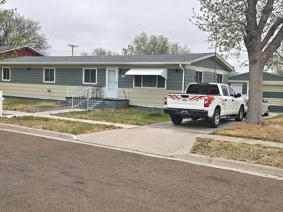 1st image of 642 Ash Ave