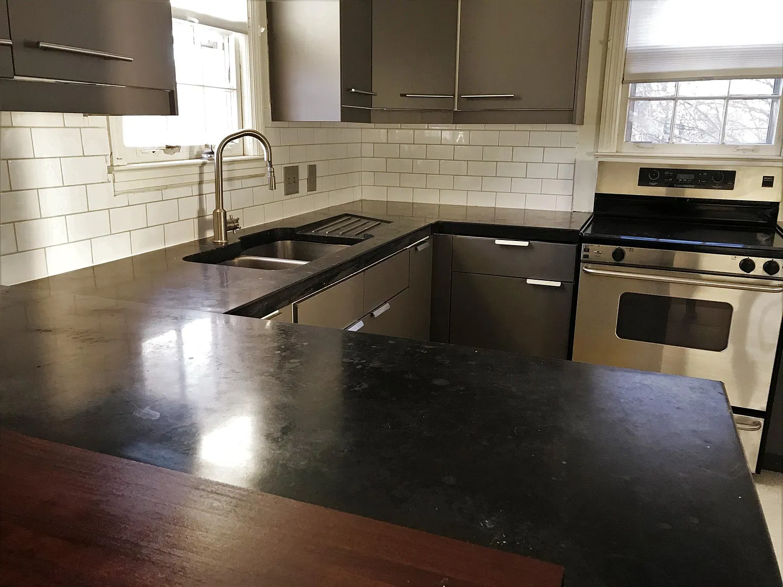 2 bed, 930 sqft, $2,250 — Photo 4
