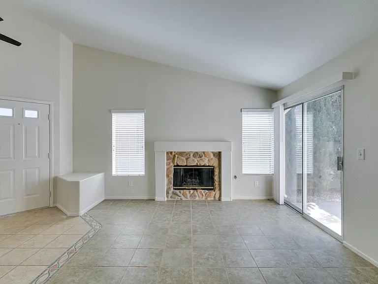 307 Cavalla St — Photo 9