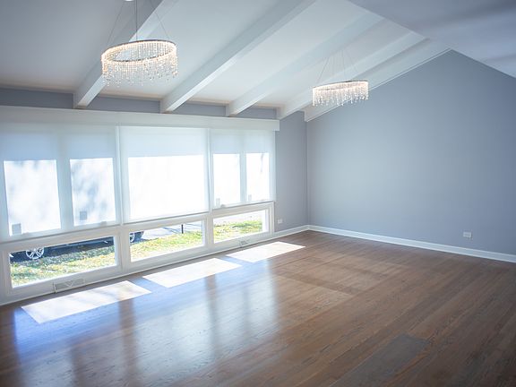 3rd image of 3501 N Olcott Ave