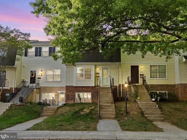 1704 Bancroft Ln, Crofton, MD 21114