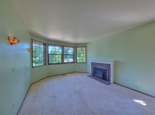 22815 SE Lake Wilderness Dr S, Maple Valley, WA 98038