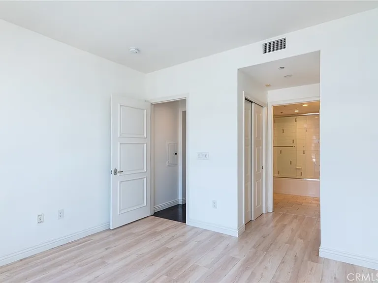 268 Caruso Ave — Photo 33