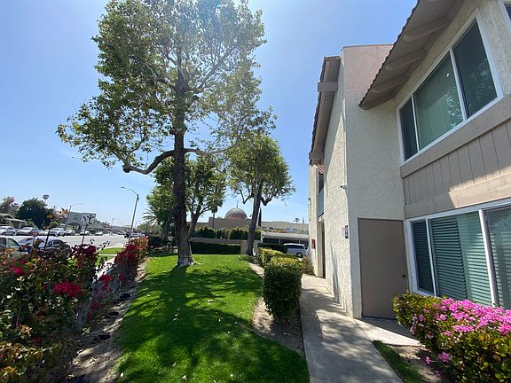 4th image of 1251 N Placentia Ave #105