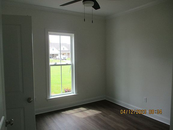 5th image of 122 Chelmsford Ct Lot 28