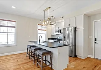 14 Williams St #2 — Photo 3
