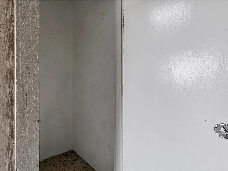 10811 Richmond Ave #101 — Photo 11