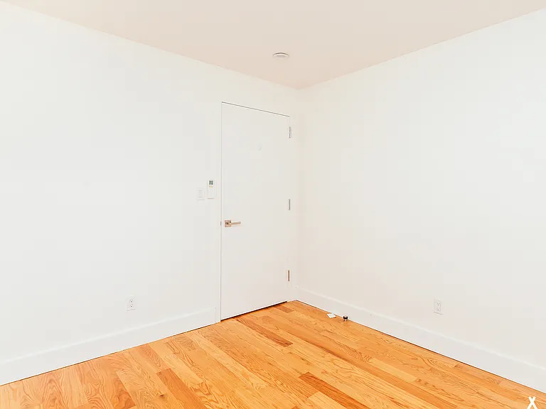 620 Parkside Ave #3D — Photo 4