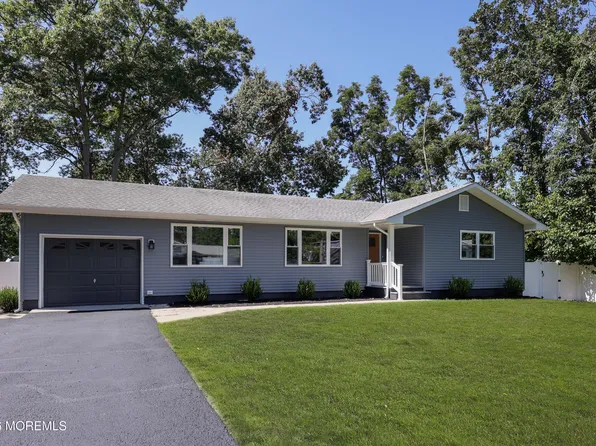 15 Walnut Street, Beachwood, NJ 08722