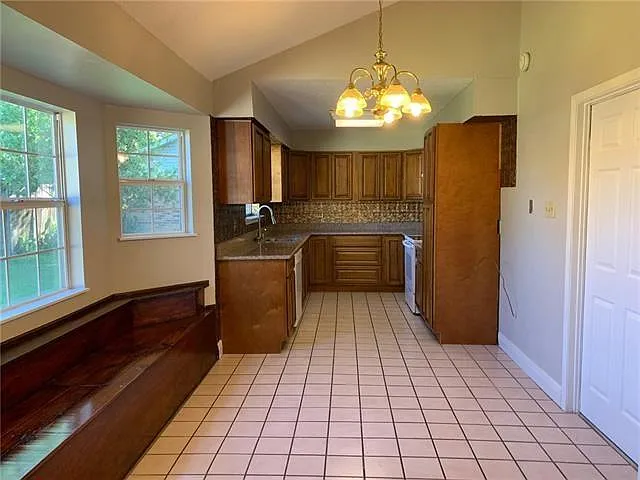 100 Firwood Dr — Photo 9