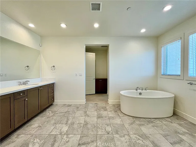 12040 Estrella Pl — Photo 25