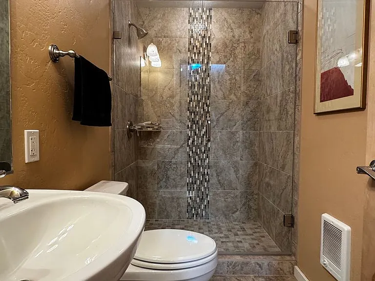 78 Jameson Dr — Photo 7