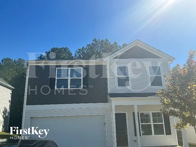 913 Peninsula Pl