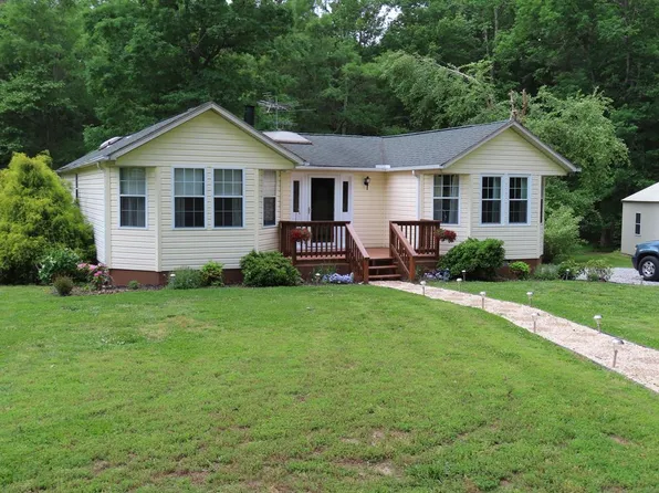 4235 W Courthouse Rd, Crewe, VA 23930