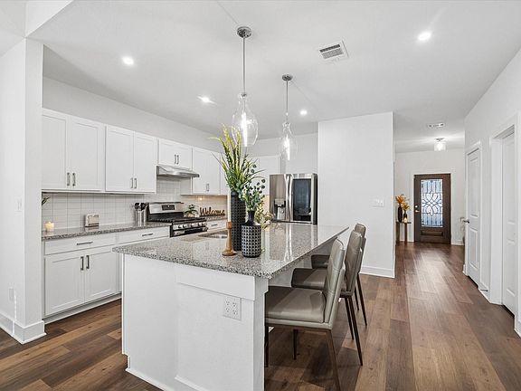 5th image of 997 Golden Willow Ln