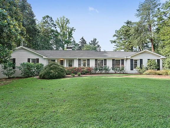 4th image of 411 Redwood Dr